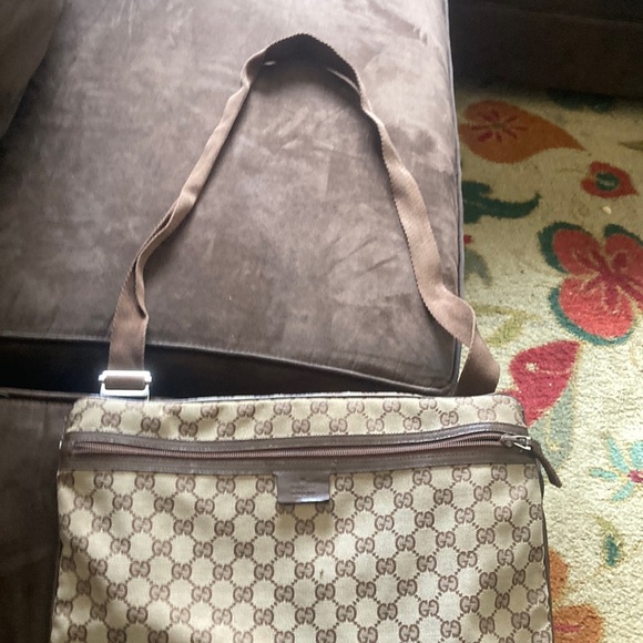 GUCCI Brown Crossbody - Picture 1 of 3